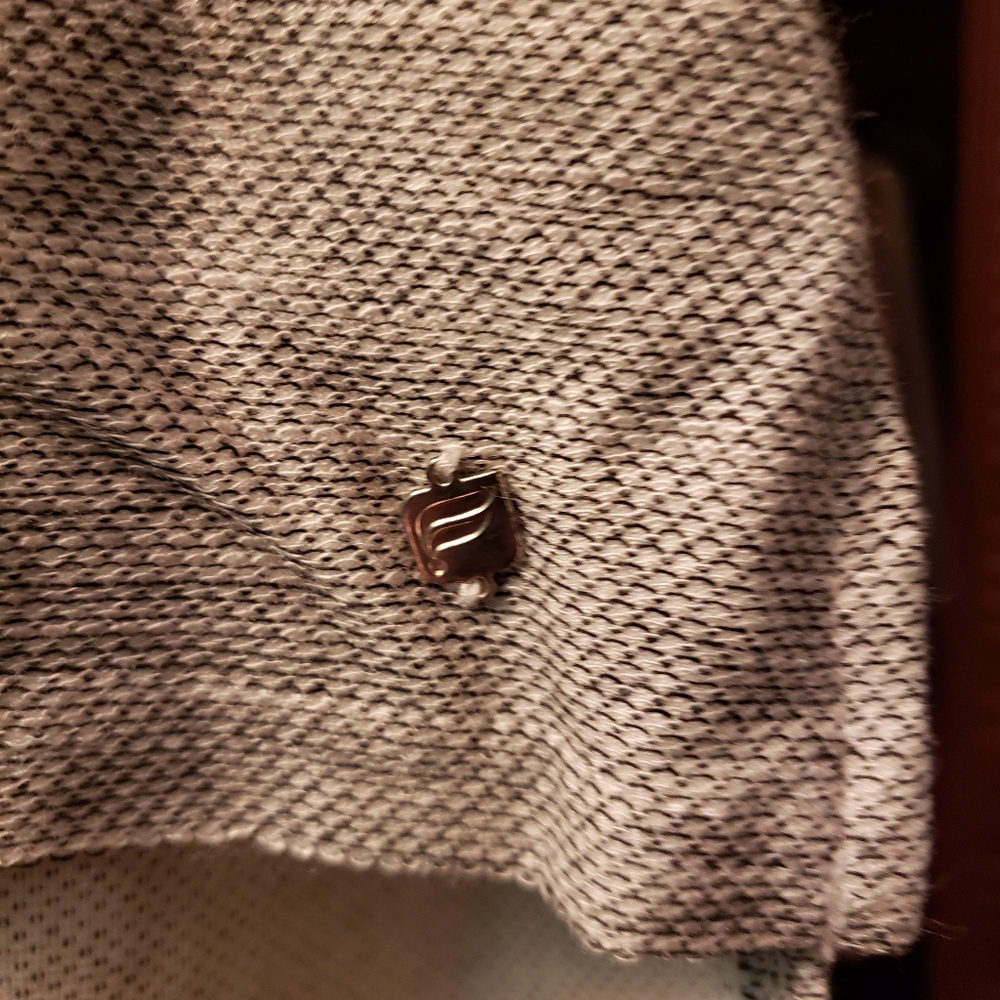 Fabletics Grey Top - Picture 2 of 4